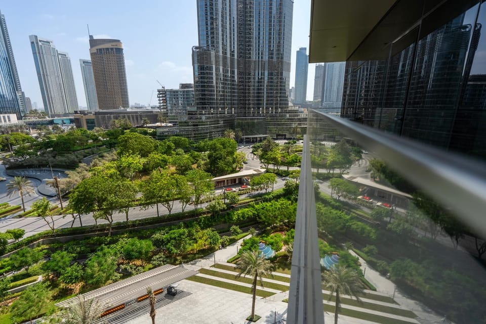 Property building, Day, Neighbourhood, Natural landscape, Bird's eye view, City view, Street view, Location