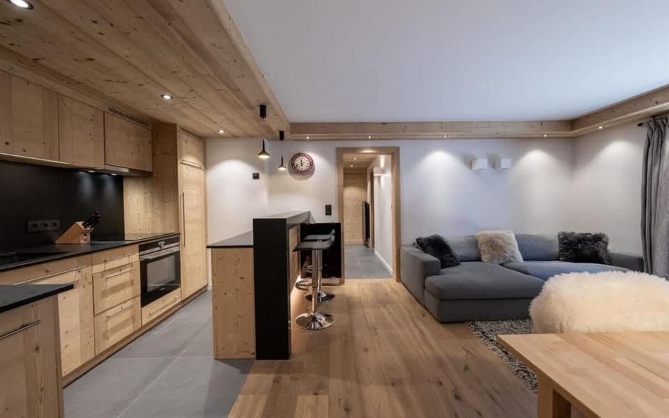 Kitchen or kitchenette, Living room