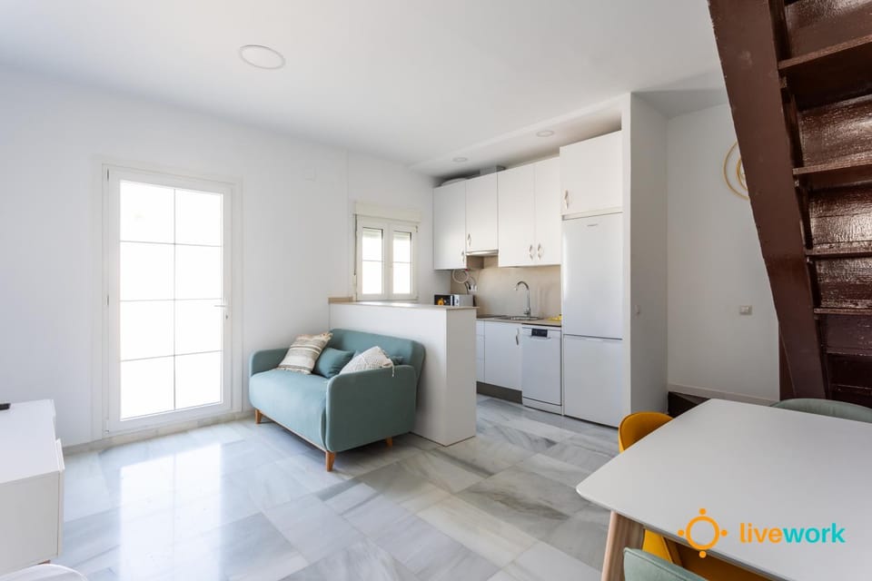 Kitchen or kitchenette, Living room, pet friendly