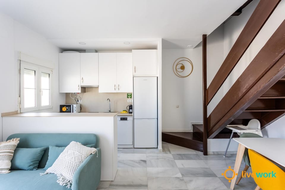 Kitchen or kitchenette, Living room, Dining area, dishwasher, pet friendly