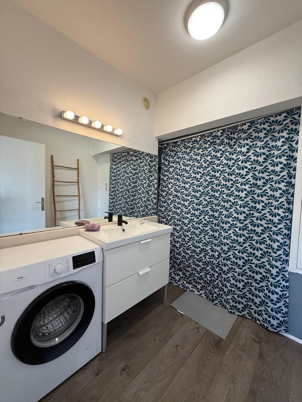 Rosario’ Port d'Hyères - Air-conditioned and Wifi Apartment in Hyères