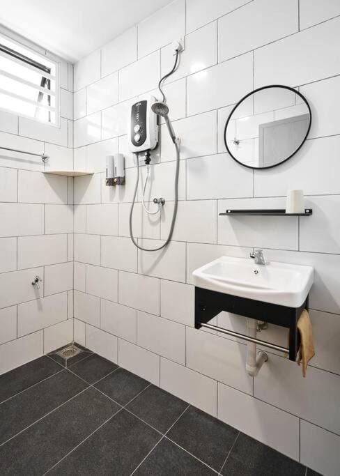 Shower, Bathroom