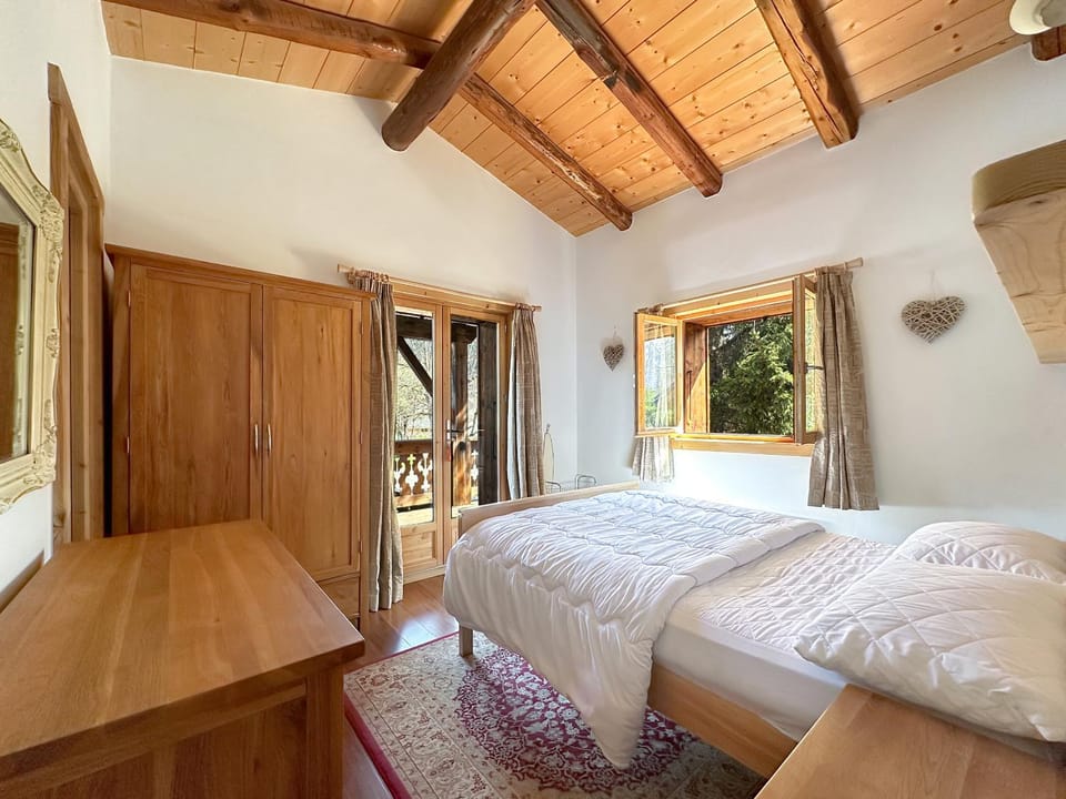 CH136 - Chalet Kimberley Centre village les Carroz Chalet in Arâches-la-Frasse
