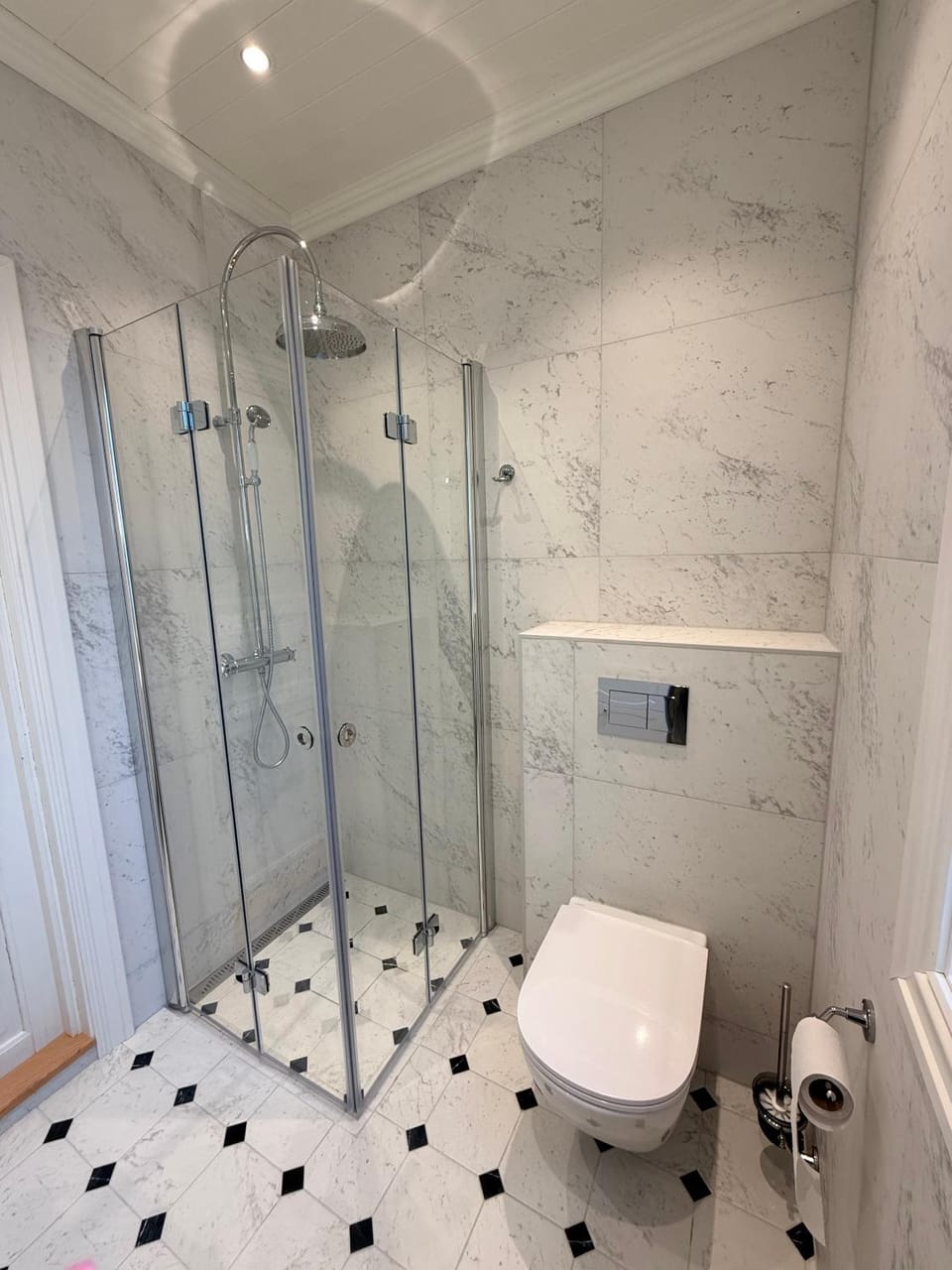 Nyoppusset leilighet i klassisk hus! Apartment in Lillehammer