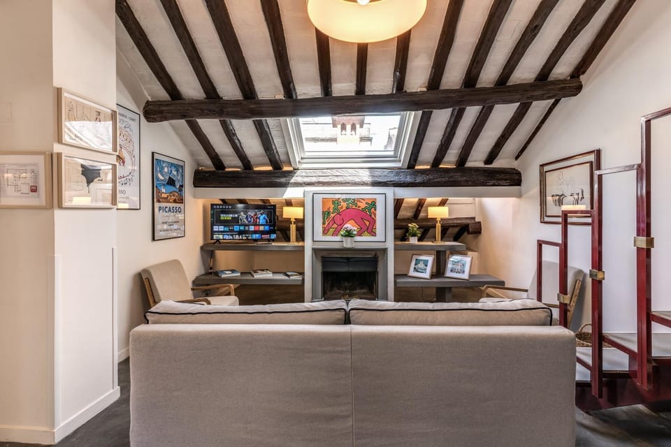 Domus in Via Del Corso Apartment in Rome