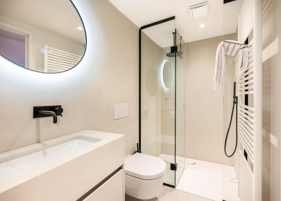 Luxurious duplex studio in prime location, heart of Ghent Apartment in Ghent