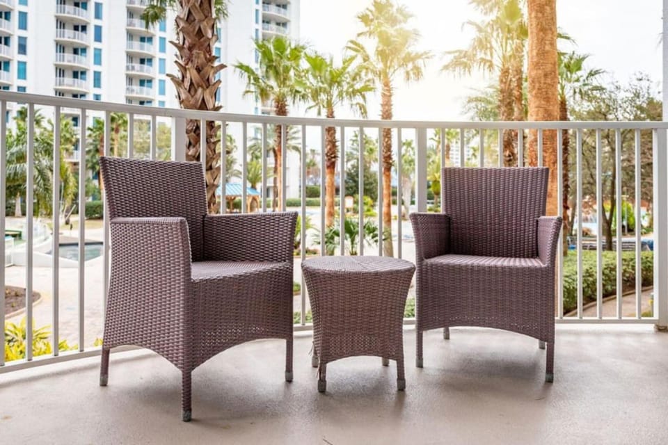 Florida Poolside Paradise with Tennis and Gym Apartment in Destin