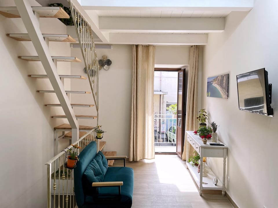 TV and multimedia, Balcony/Terrace, Dining area