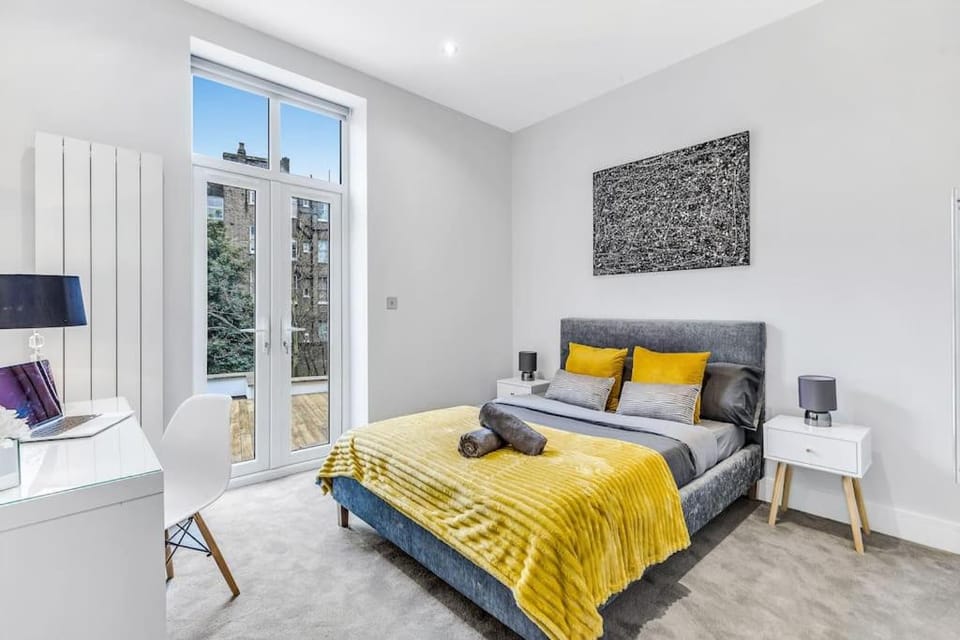 LUX Abbey Road Apartment Sleeps up to 7 Apartment in City of Westminster