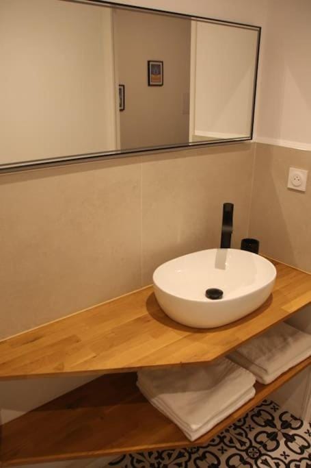 Charmant T2 à 2 pas du centre-ville et du marché de Talensac Apartment in Nantes