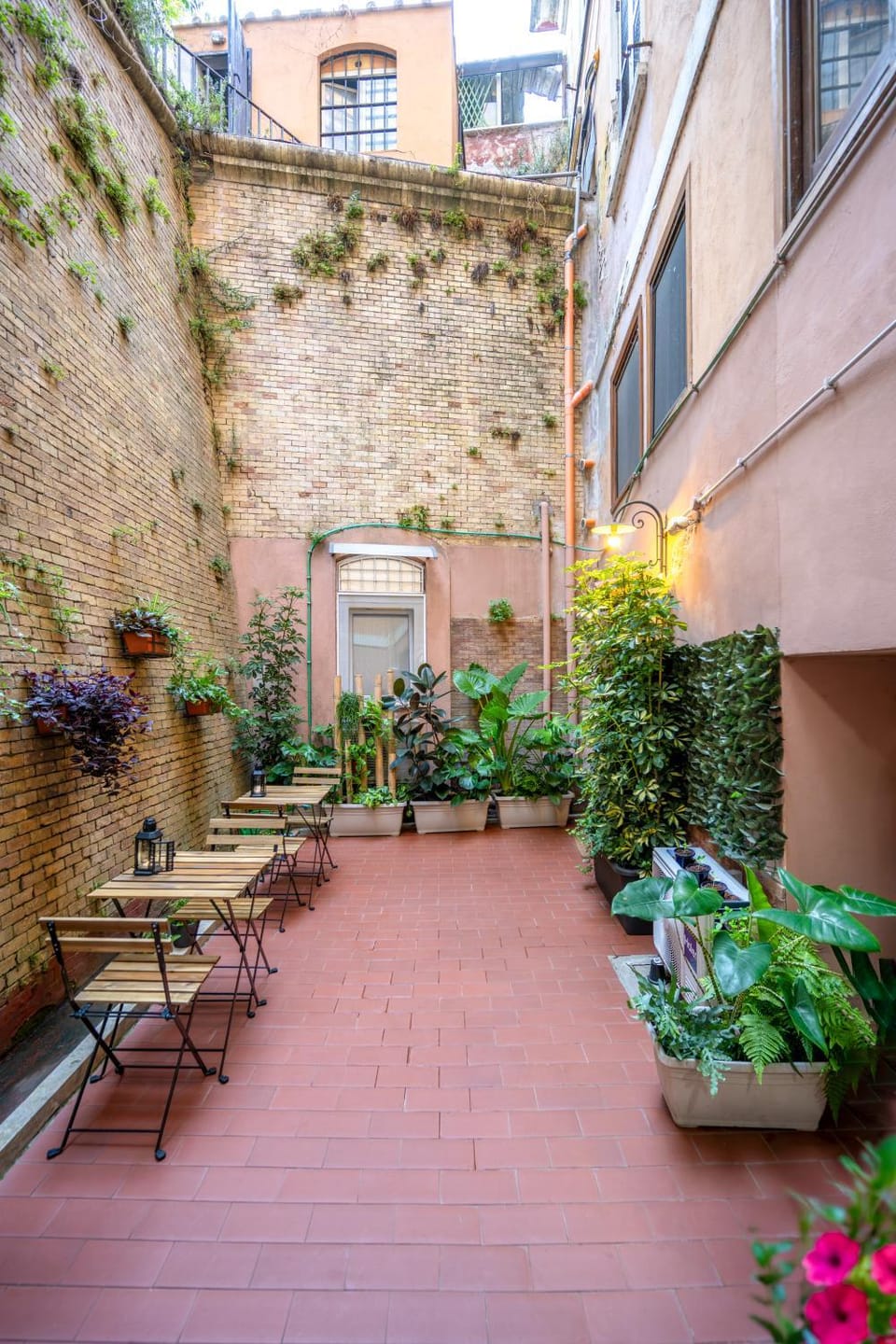 La Chiostrina al Vaticano Bed and Breakfast in Rome
