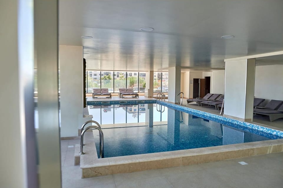 Swimming pool, Swimming pool