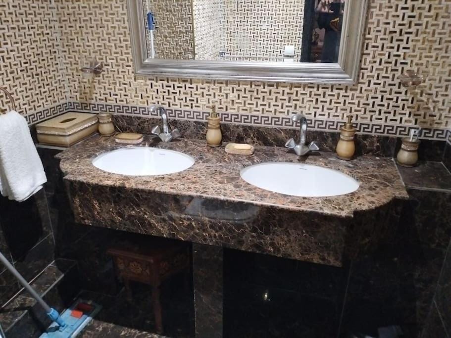 شقه فاخرة بإطلاله مميزة بالرباط Apartment in Rabat