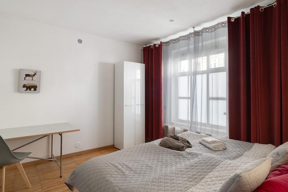 Living room, Bedroom