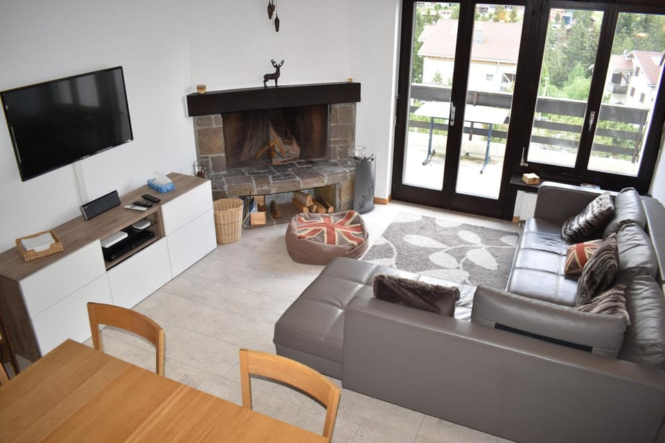 La Schmetta 38 House in Lantsch/Lenz