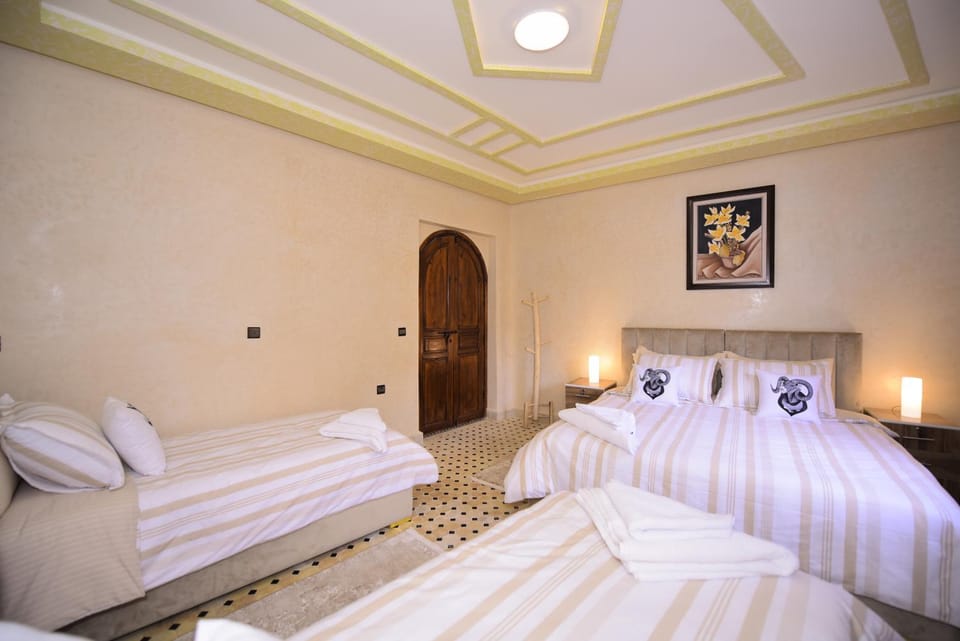 Bed, Photo of the whole room
