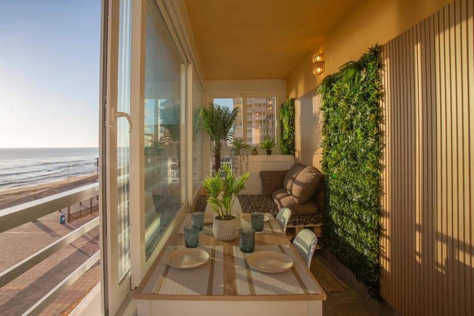 Balcony/Terrace, Beach, Sea view