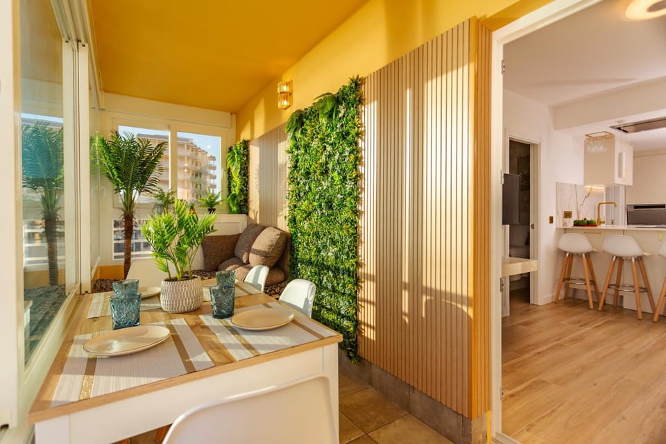 Balcony/Terrace, Living room, Dining area, Sea view