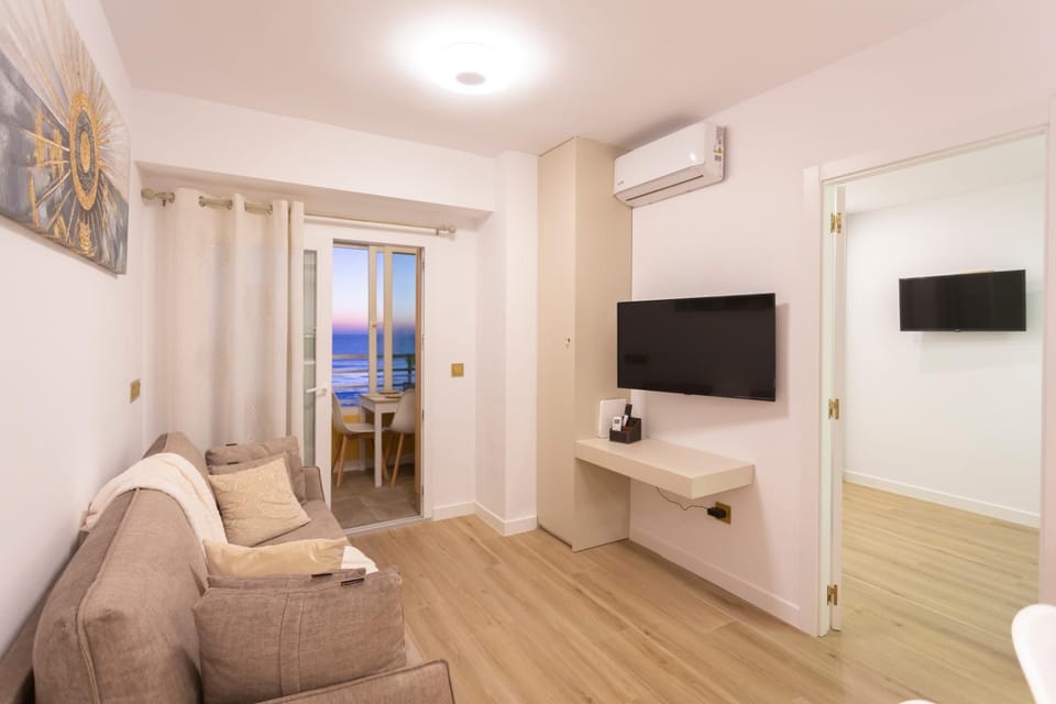TV and multimedia, Beach, Area and facilities