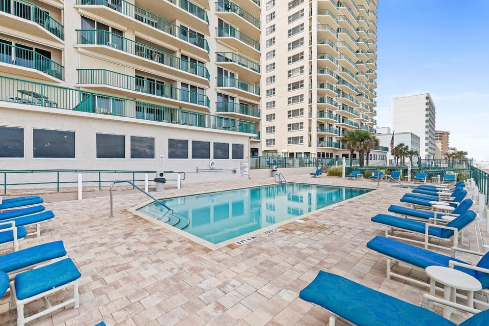 DiMucci Twin Towers 206 House in Daytona Beach Shores