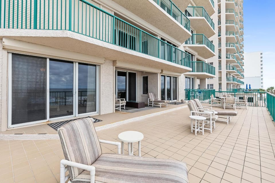 DiMucci Twin Towers 206 House in Daytona Beach Shores