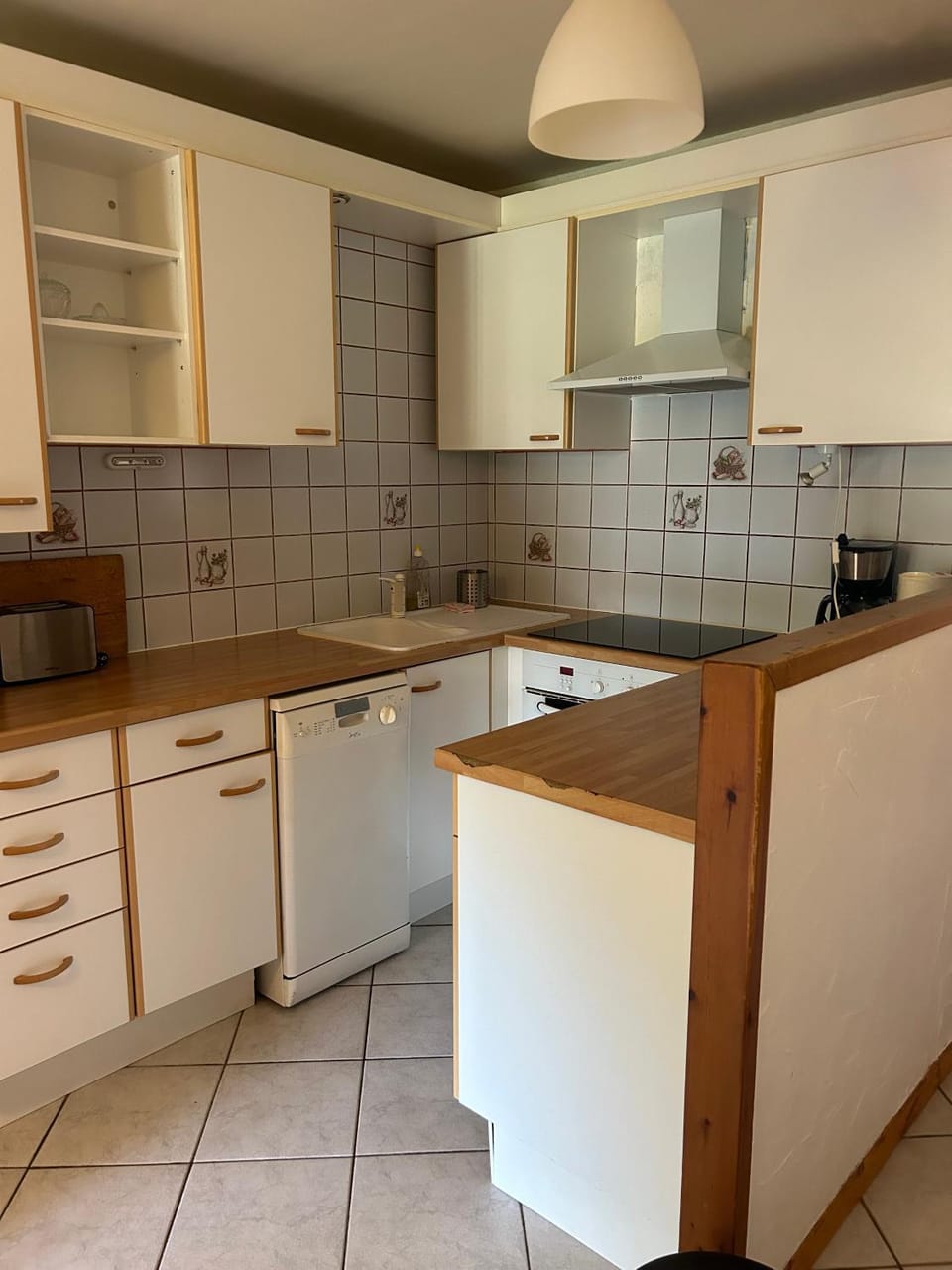 Kitchen or kitchenette, Living room