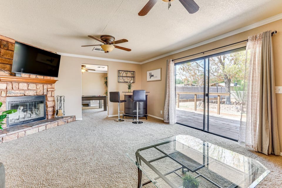 Pet-Friendly Home w/ Game Room in Las Vegas! House in Las Vegas