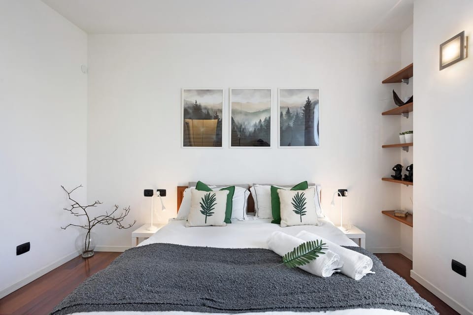 Living room, Bedroom