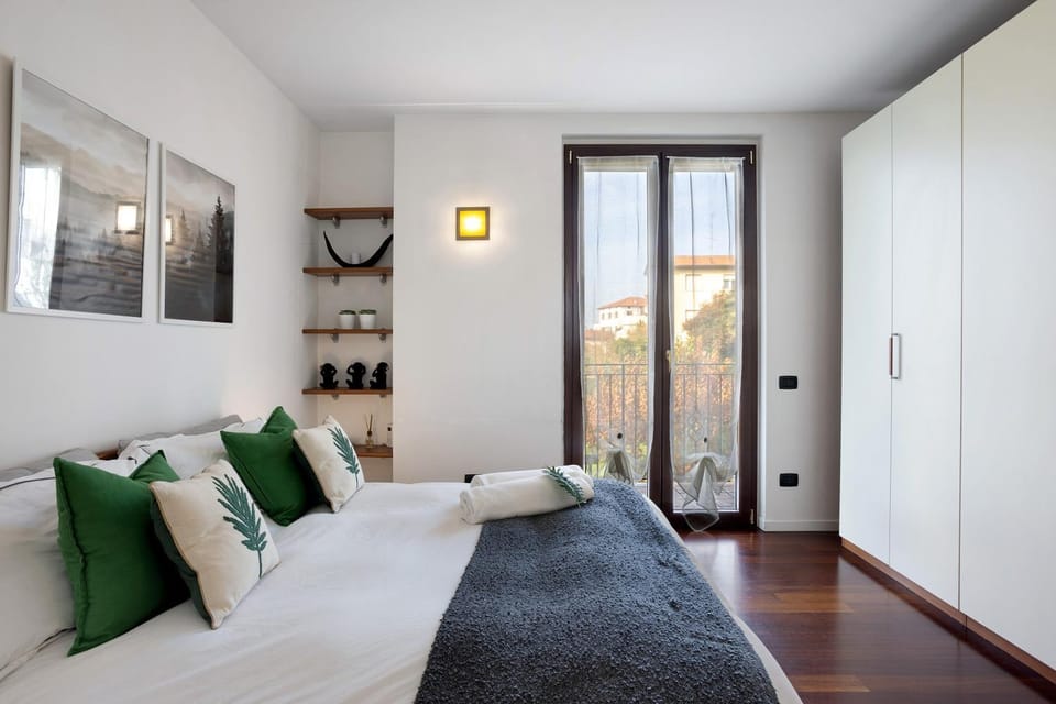 Living room, Bedroom