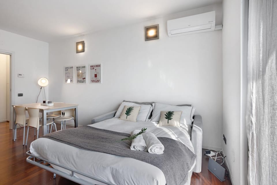 Living room, Bedroom