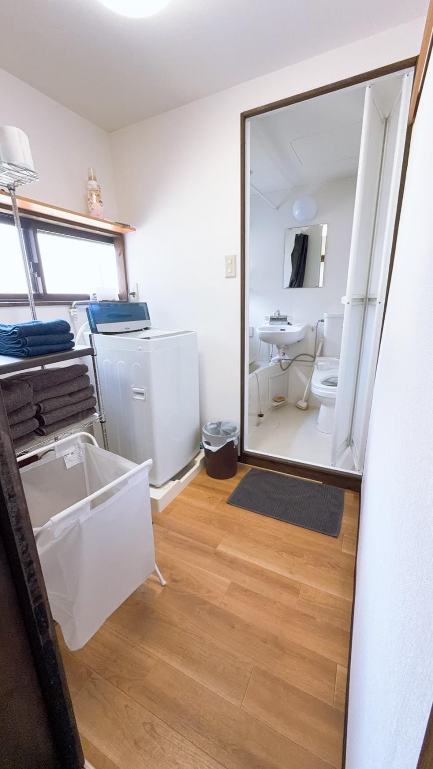 無料駐車場付き 広々一軒家を最大5名様に貸し出し 家禄亭 Bed and Breakfast in Japan