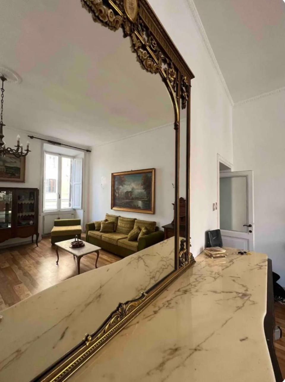 Maison Leone IV 22 Apartment in Rome