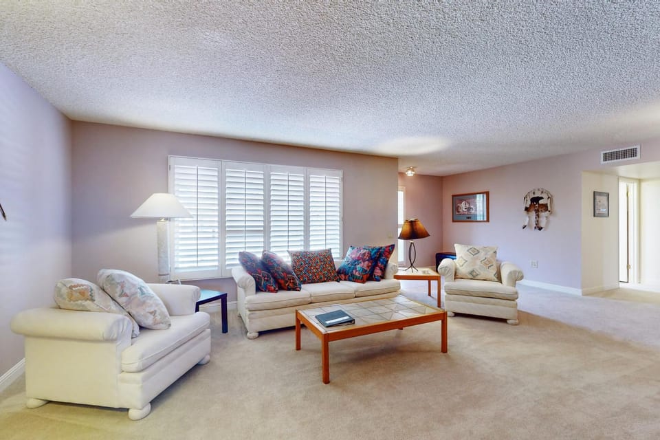 Long-Term Stay in Sun City! Lovely Home w/ Patio House in Sun City