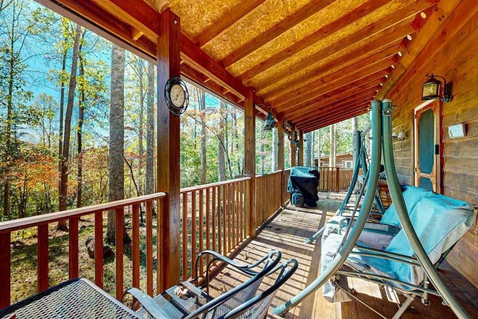 Carrie’s Cabin Cabin in Tennessee