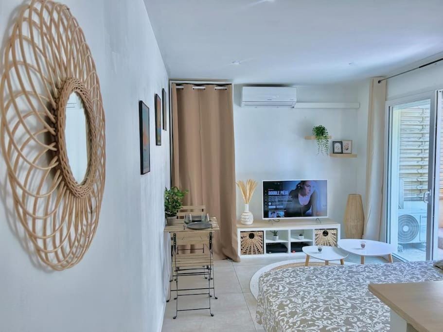 Studio cosy proche plage, parking gratuit Apartment in Antibes