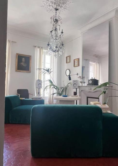 Grand appartement lumineux Apartment in Marseille