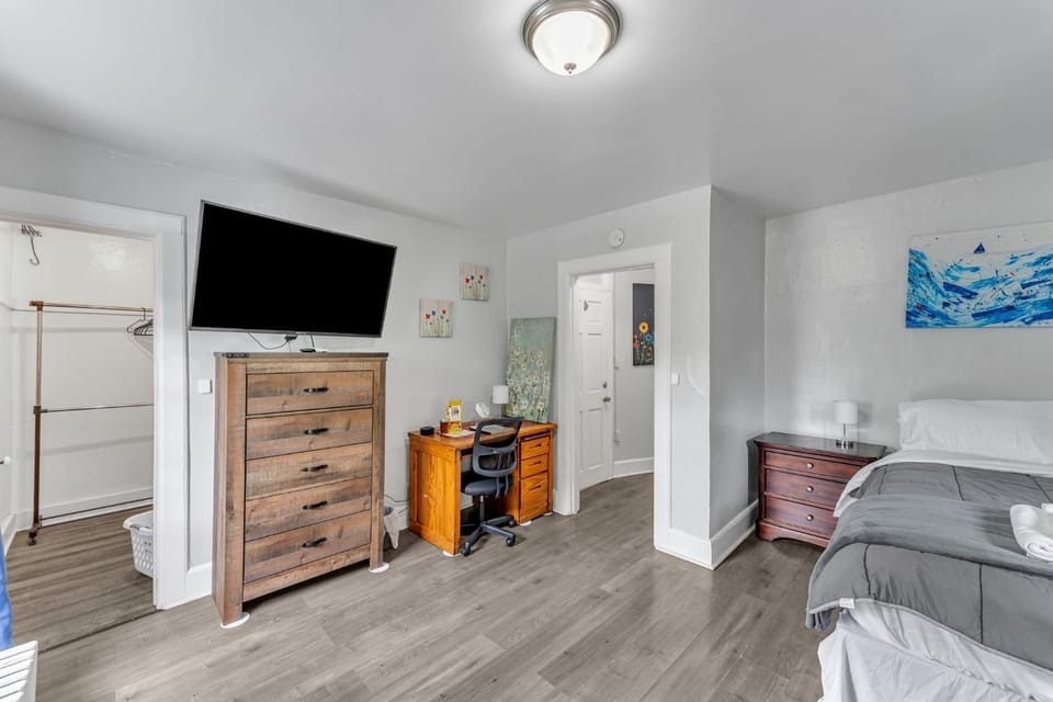 Pitcher's Paradise Apt 2-All Star Baseball Rentals Apartment in Oneonta