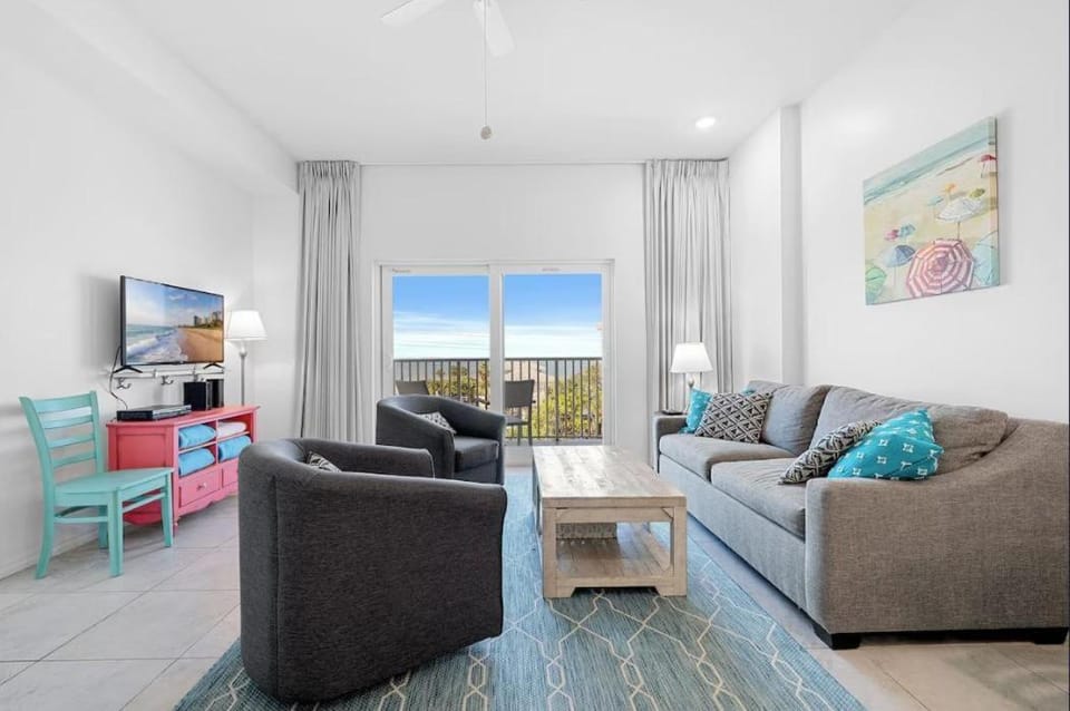Madeira Bay Resort I 1402 House in Madeira Beach