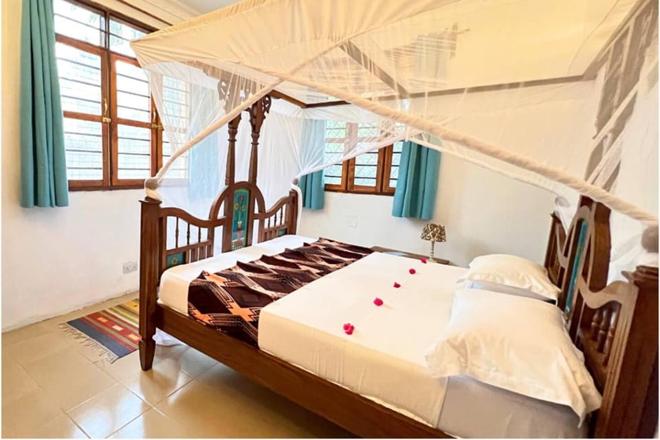 Bed, Bedroom, air conditioner