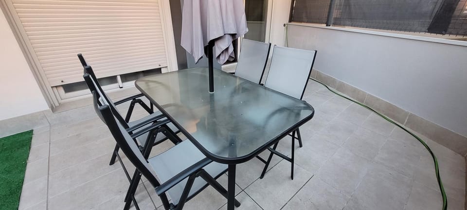 Patio, Balcony/Terrace, Seating area, Dining area