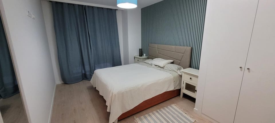 Bed, Photo of the whole room, Bedroom, wardrobe