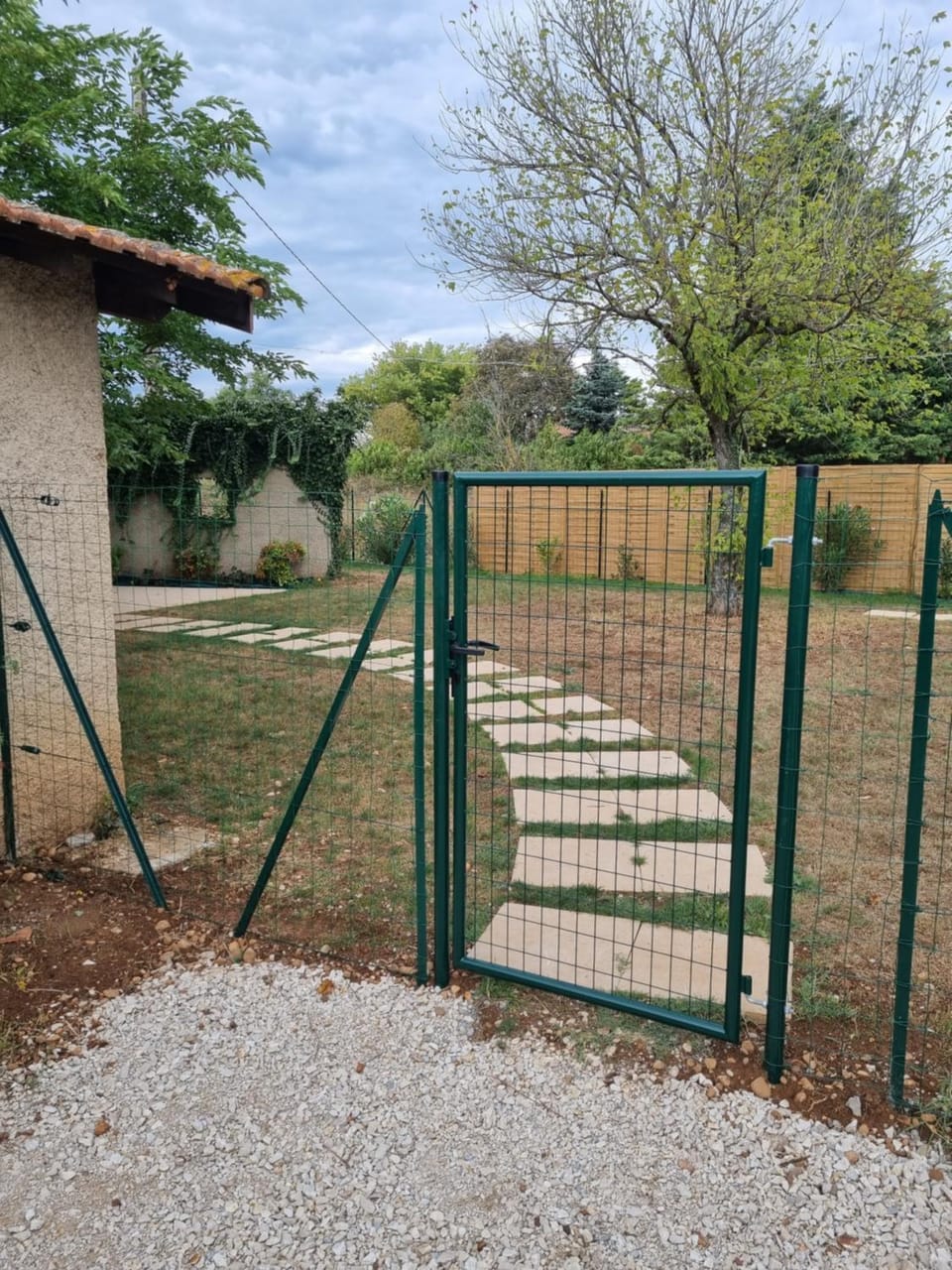 Facade/entrance, Garden