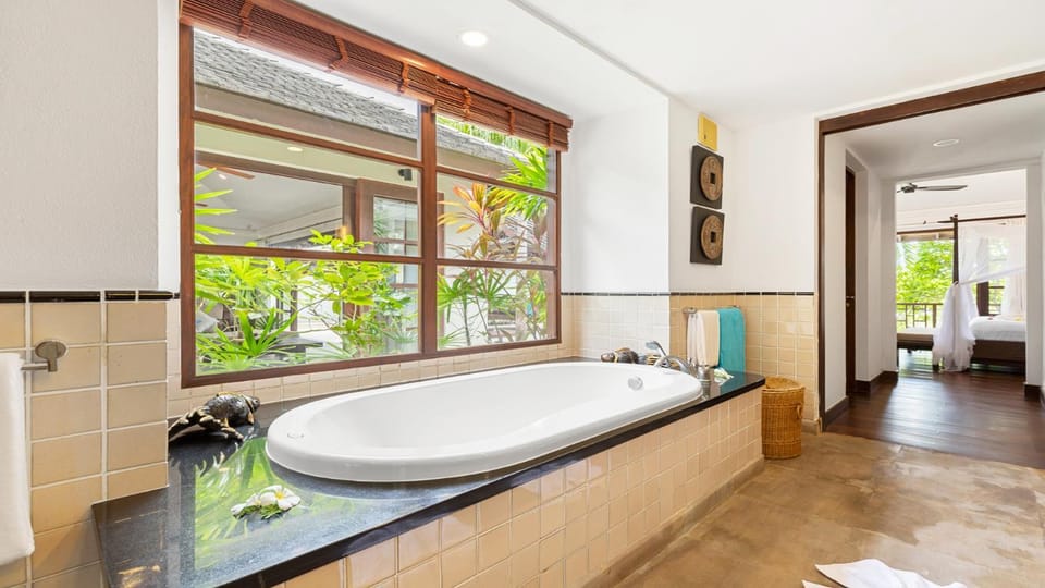 Bathroom, Bath