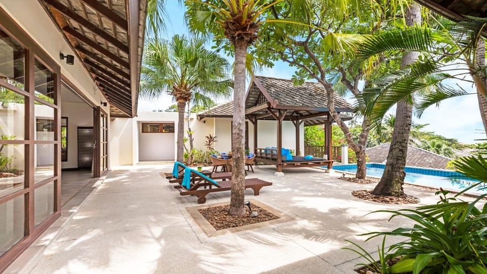 Balcony/Terrace, Garden view, Swimming pool, sunbed
