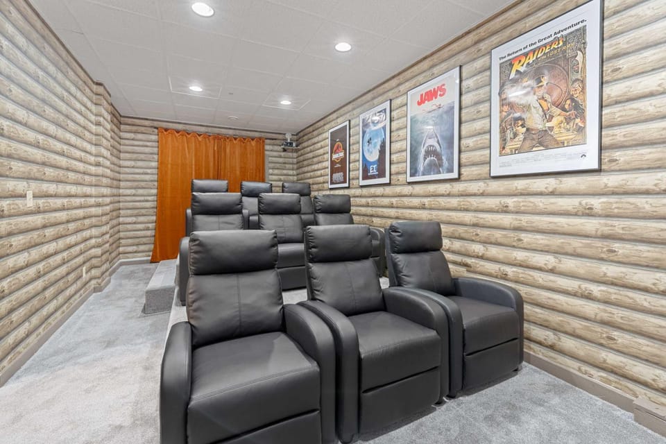 Seating area, Evening entertainment