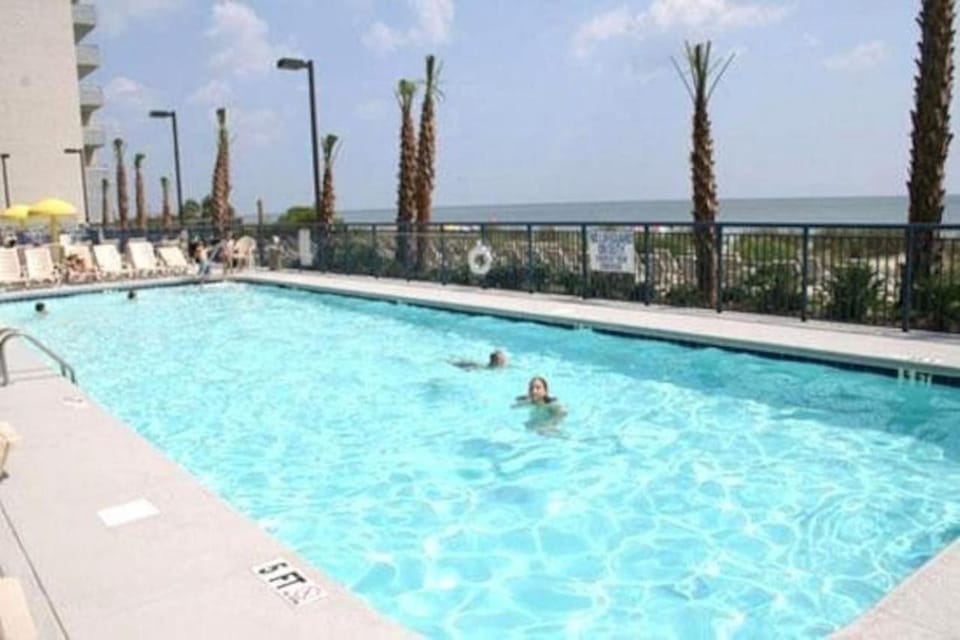 Direct Oceanfront, Unit 1207, 4 Bedroom, 3 Bath, Resort House in Myrtle Beach