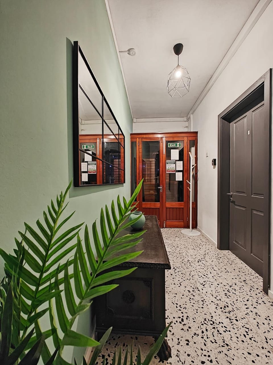 Property building, Facade/entrance, Decorative detail