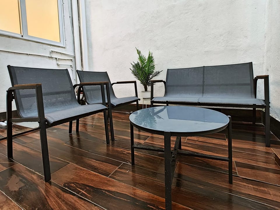 Property building, Seating area