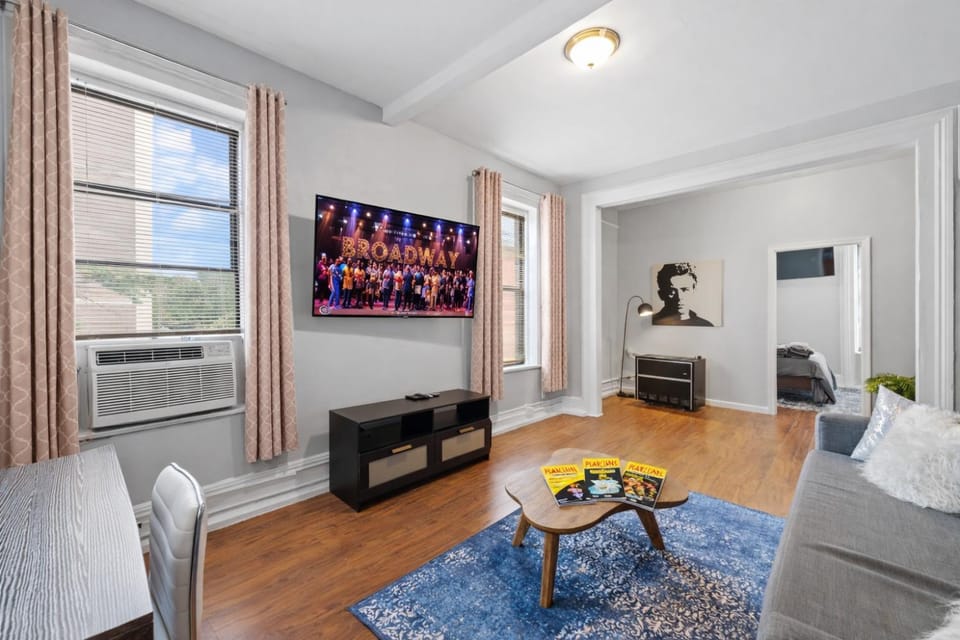 Hoboken 15 Min Train to Manhattan Full Kitchen Apartment in Hoboken