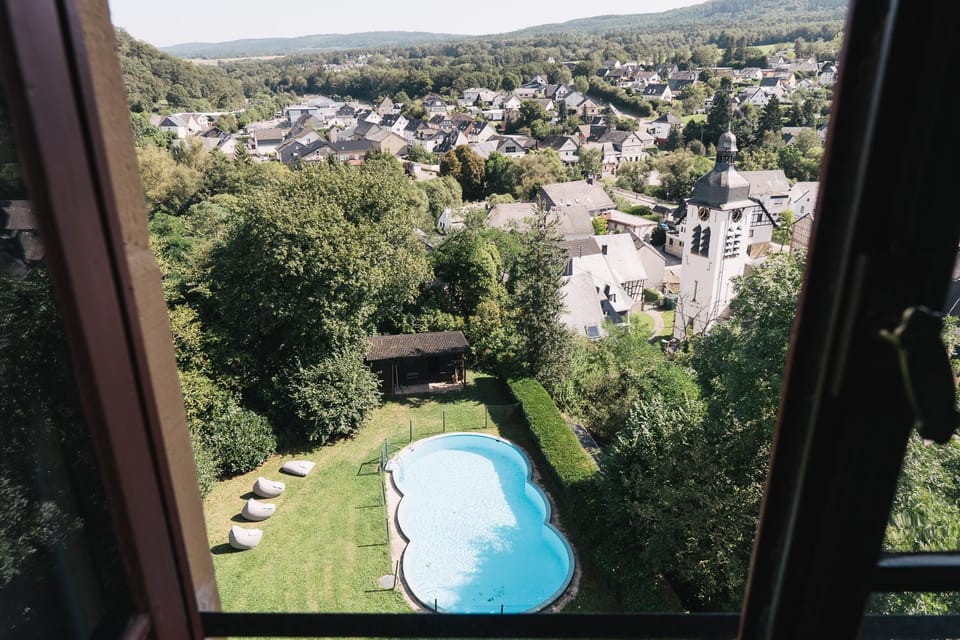 Garden, Swimming pool
